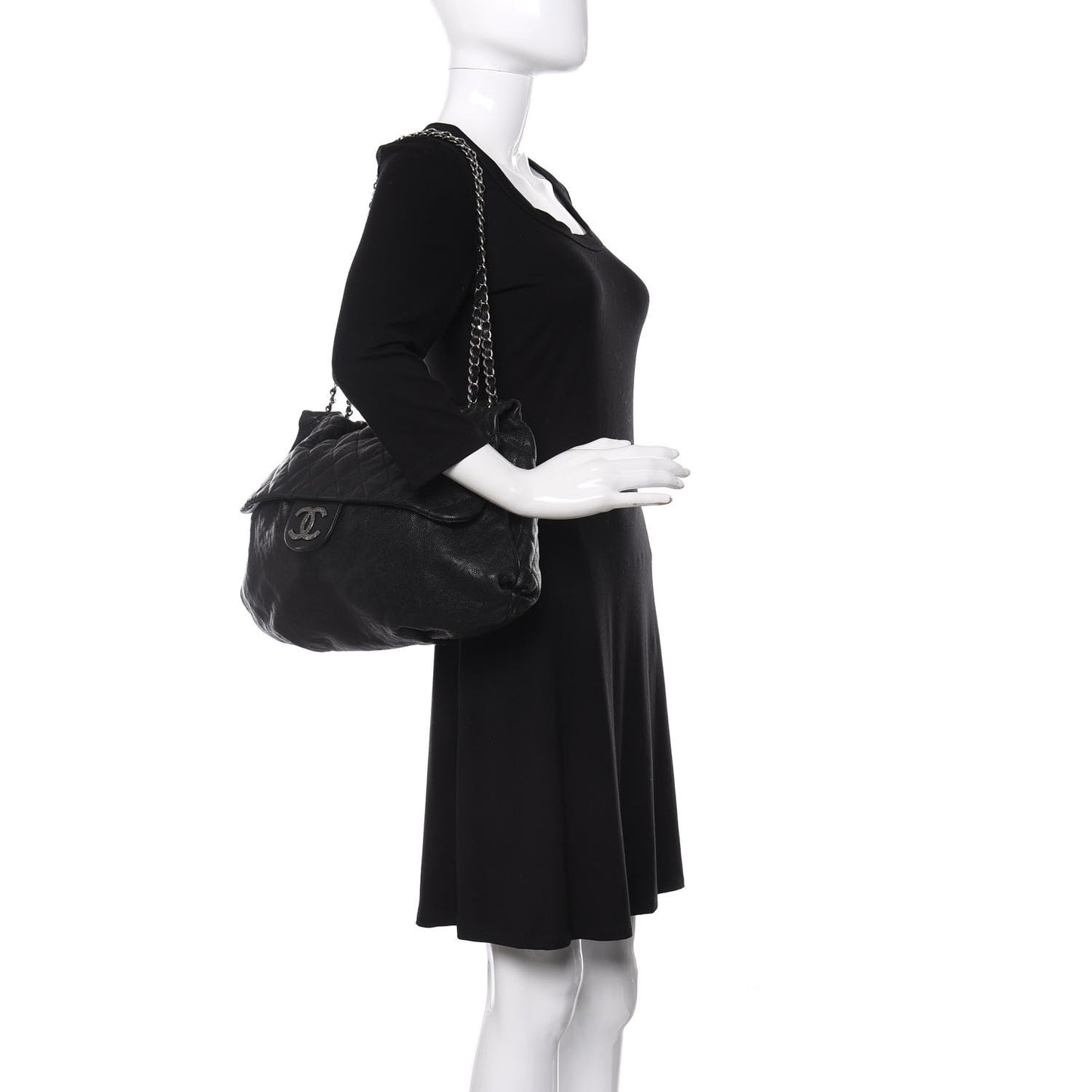 Crumpled Caviar Quilted Maxi Elastic Flap Black