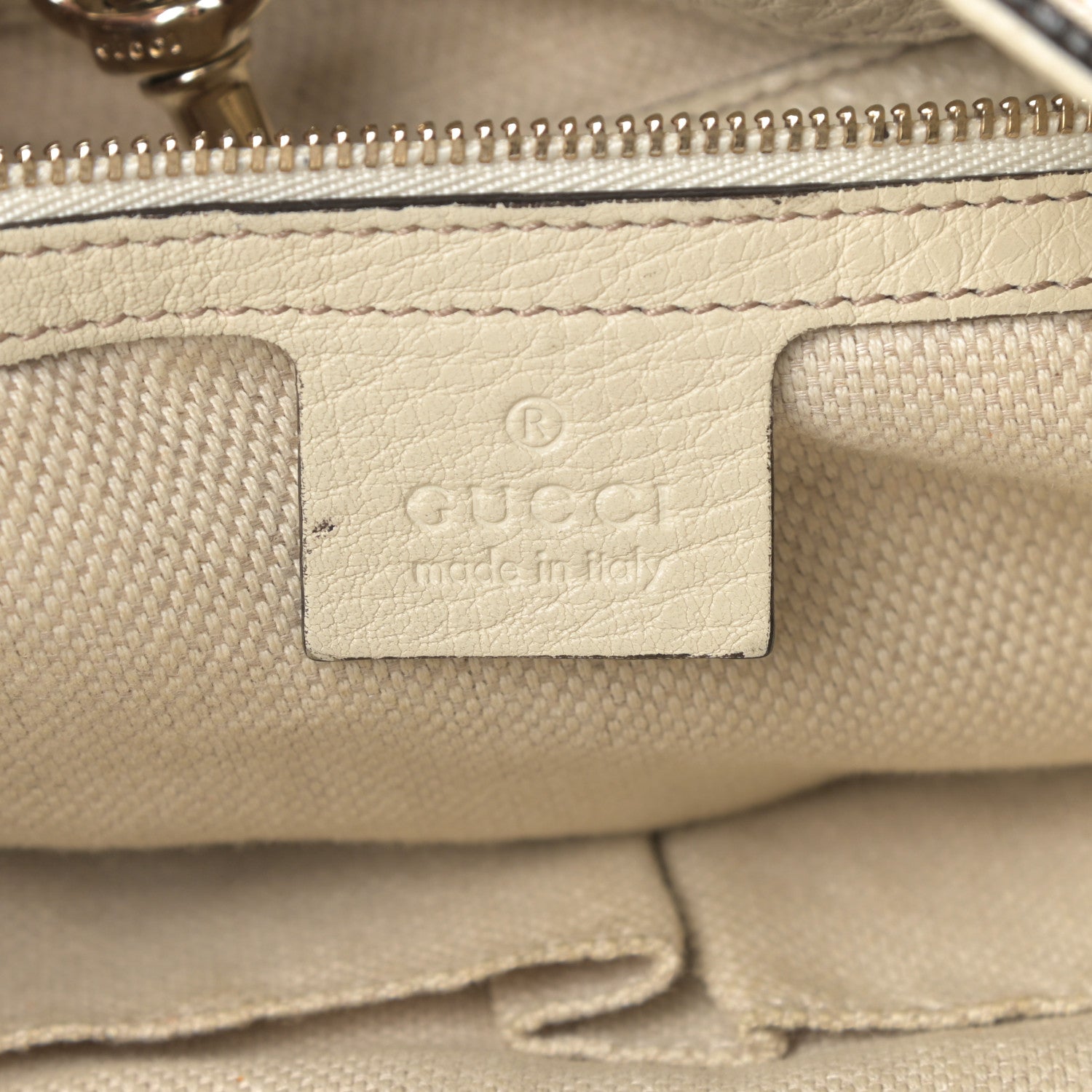 Gucci Pebbled Calfskin Medium Soho Chain Shoulder Bag Off White 6 of 19