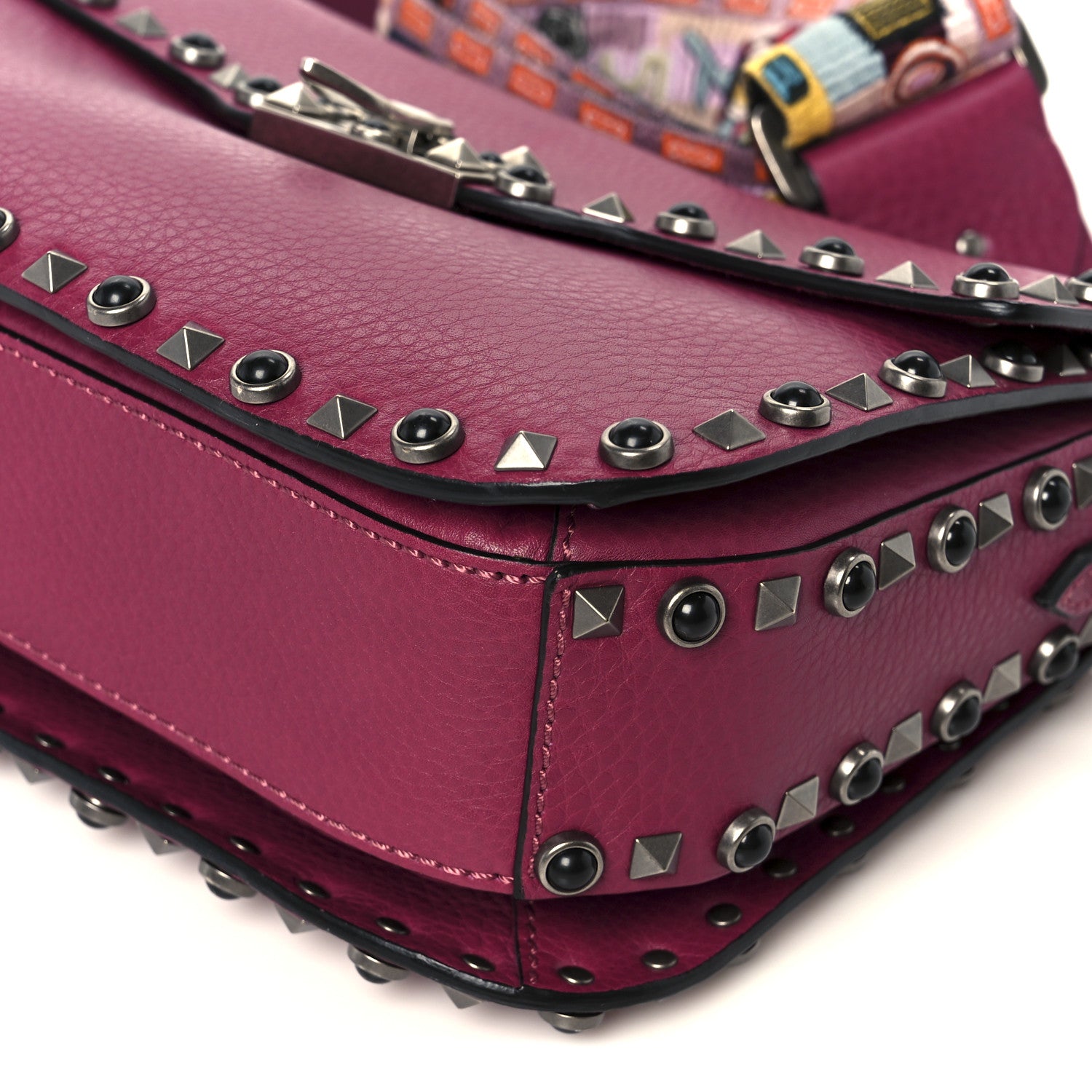 Valentino Garavani Grained Calfskin Onyx Medium Guitar Strap Rockstud Rolling Flap Saddle Bag Disco Pink 10 of 10
