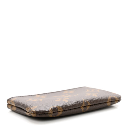 Louis Vuitton Monogram Key Pouch 4 of 7