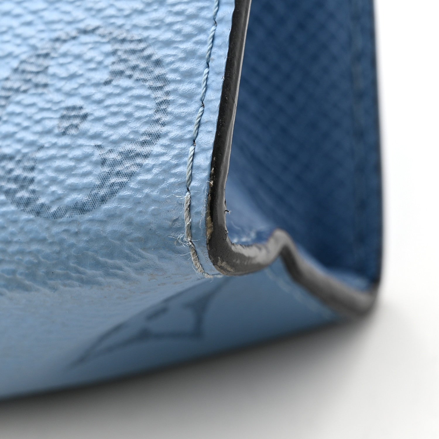 Louis Vuitton Taigarama Pochette Voyage MM Denim 1789749
