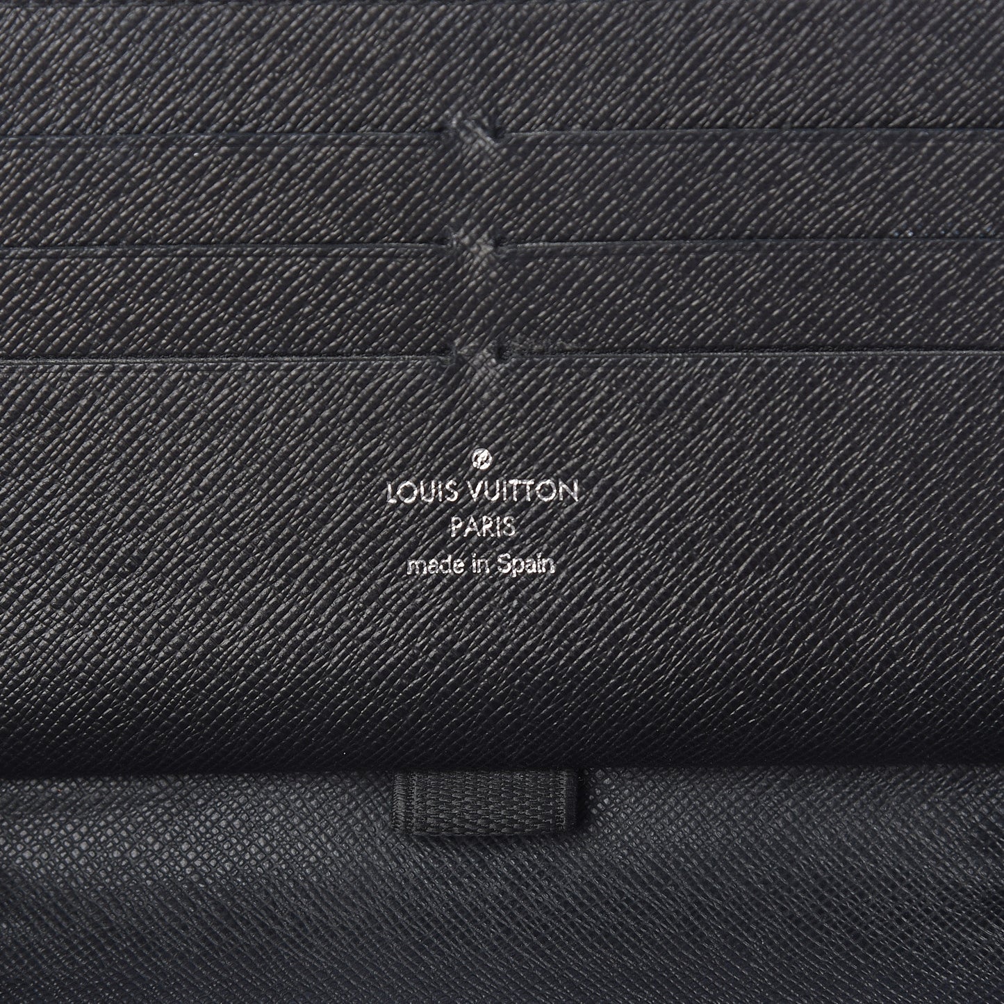 Damier Graphite Zippy Organizer Wallet