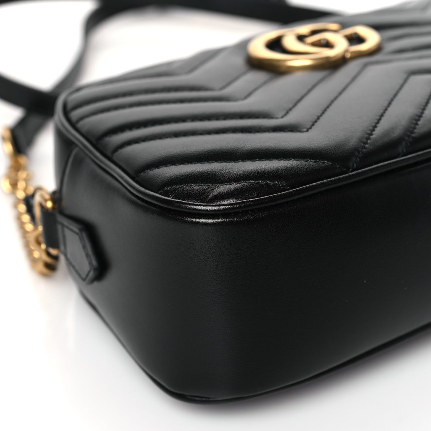Calfskin Matelasse Small GG Marmont Chain Shoulder Bag Black