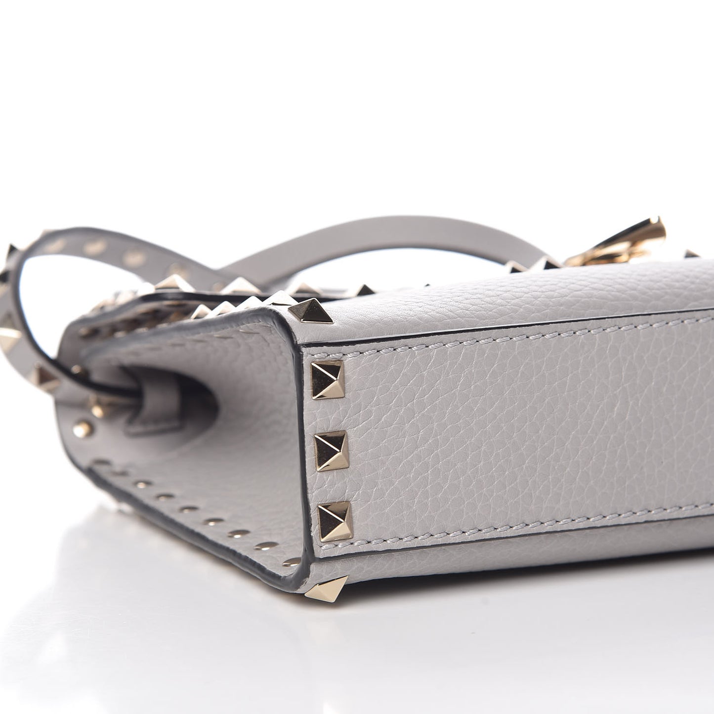 Pebbled Calfskin Medium Rockstud Flip Lock Crossbody Bag Pastel Grey