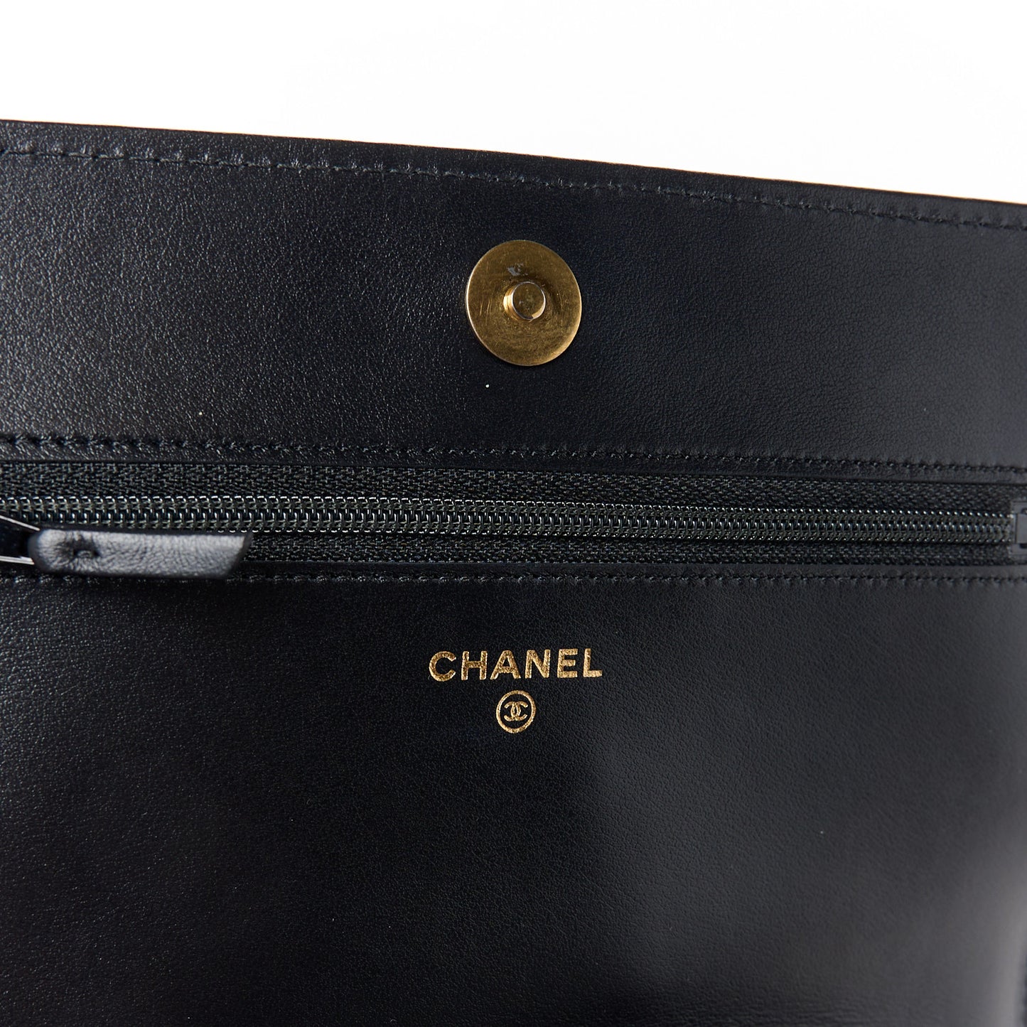 Caviar Chevron Quilted Boy Wallet On Chain WOC Black