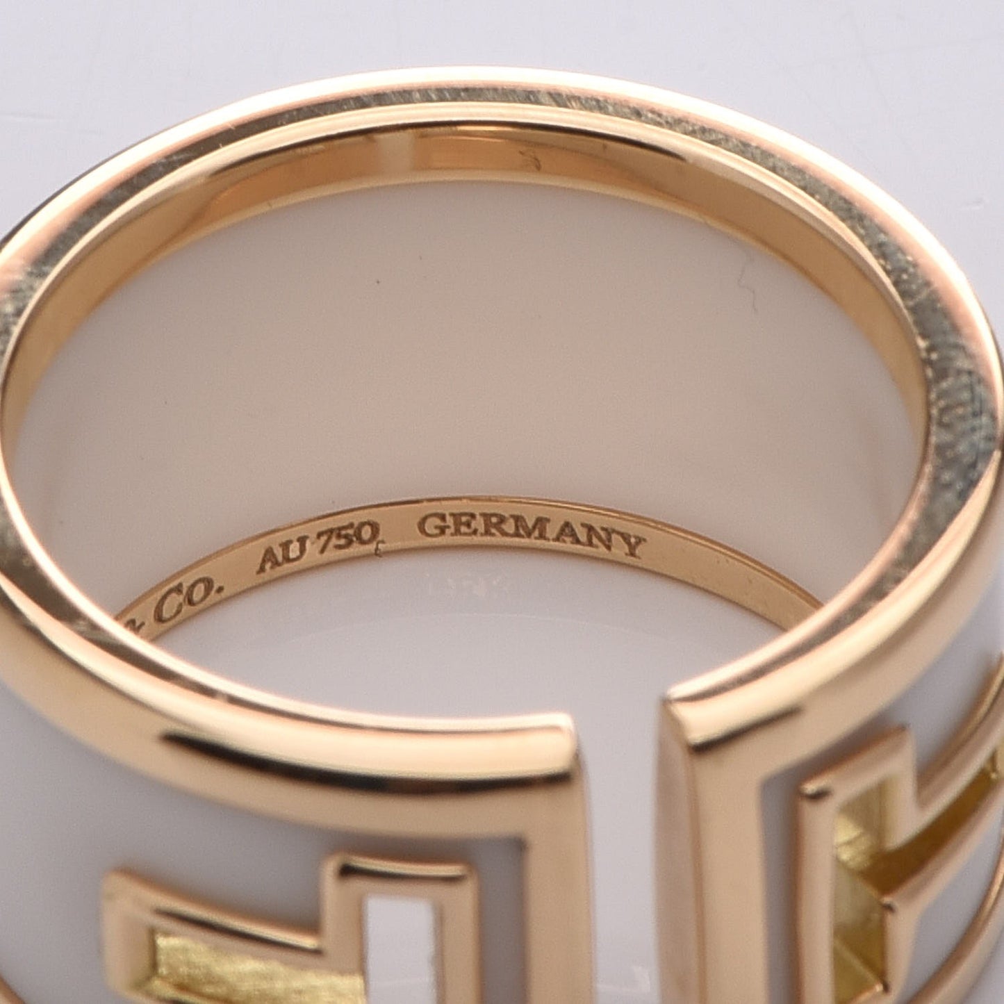 18K Yellow Gold White Ceramic T Cutout Ring 52 6
