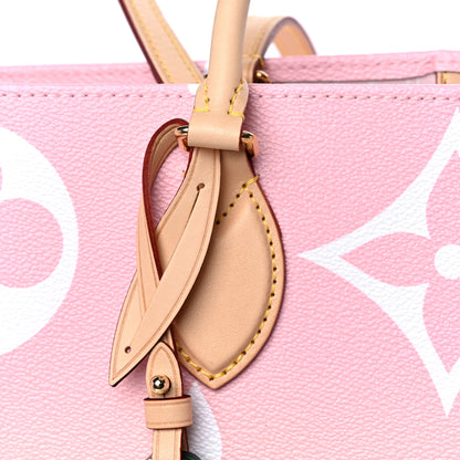 Louis Vuitton Monogram Giant By The Pool Onthego GM Light Pink 11 of 13