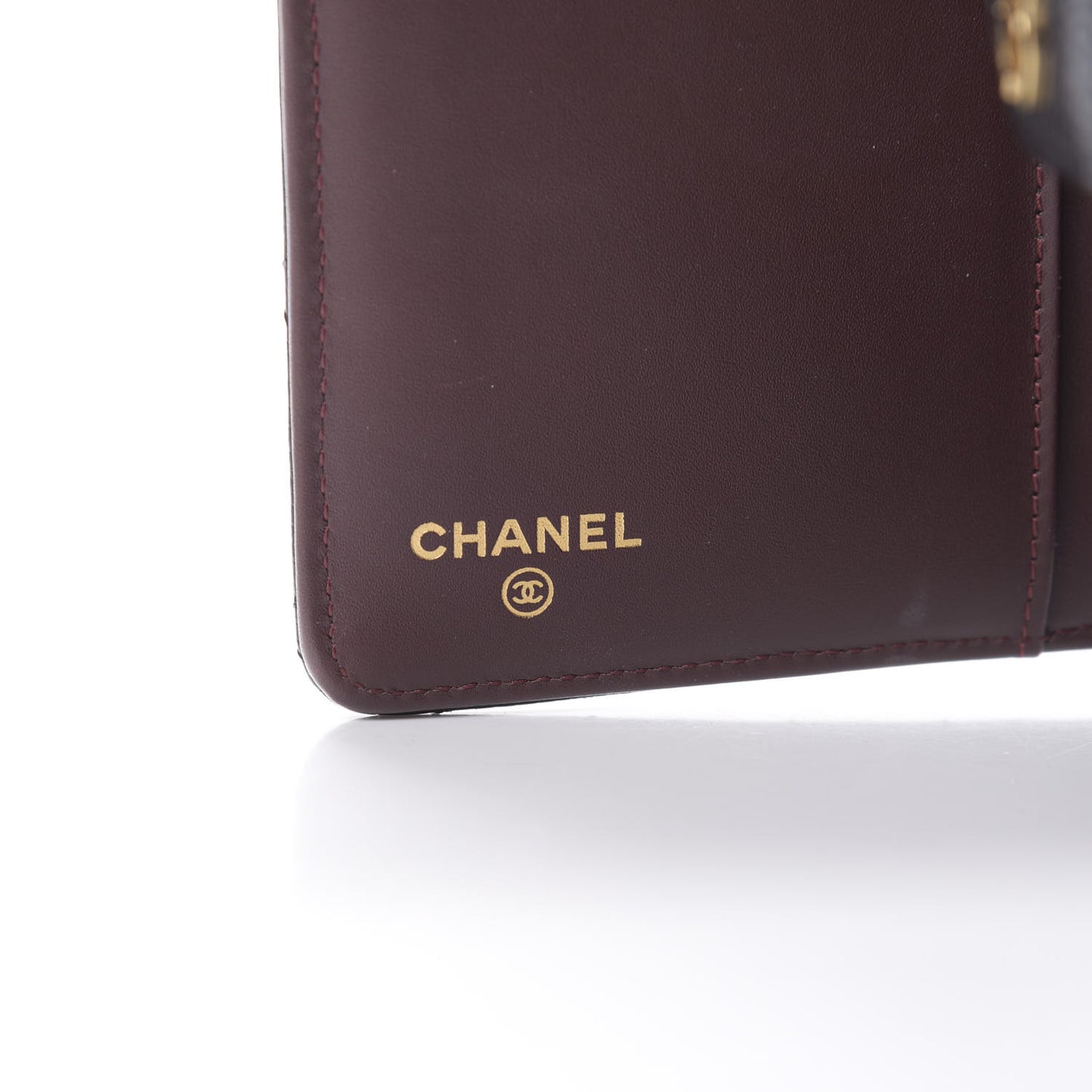 Caviar Quilted Zipped Pocket Wallet Black