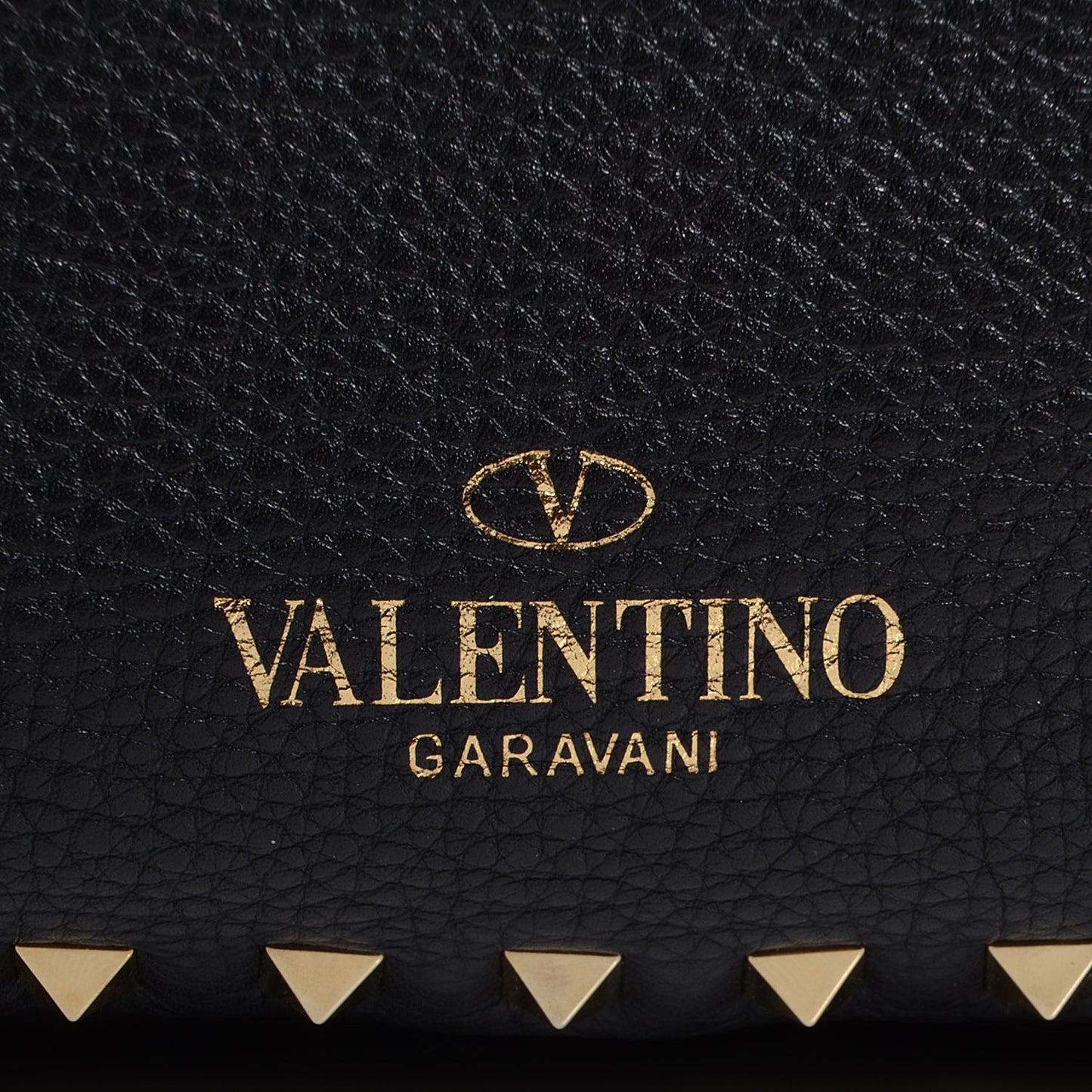 Pebbled Calfskin Medium Rockstud Reversible Tote Black Rosso Valentino
