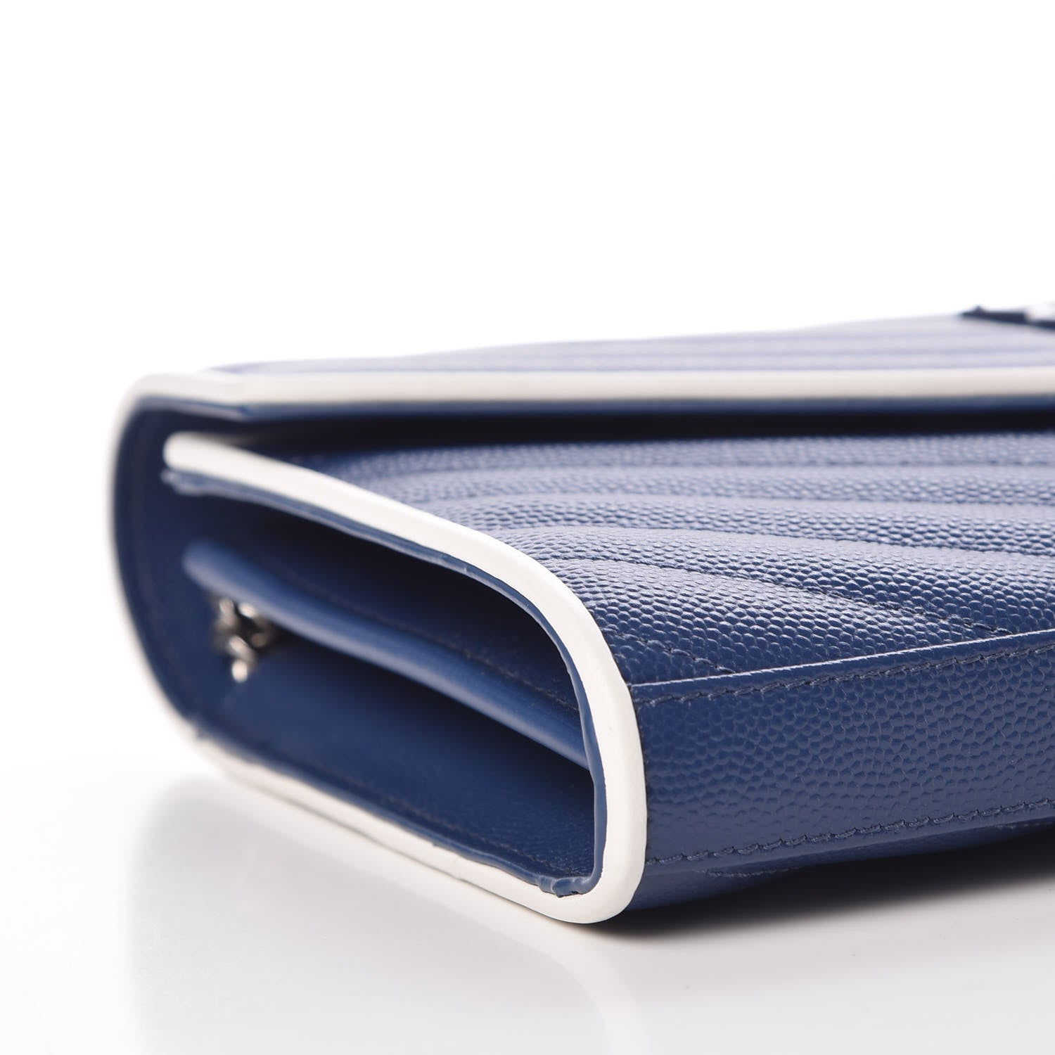 Saint Laurent Grain De Poudre Matelasse Monogram Chain Wallet Denim Bianco Ottico 8 of 10