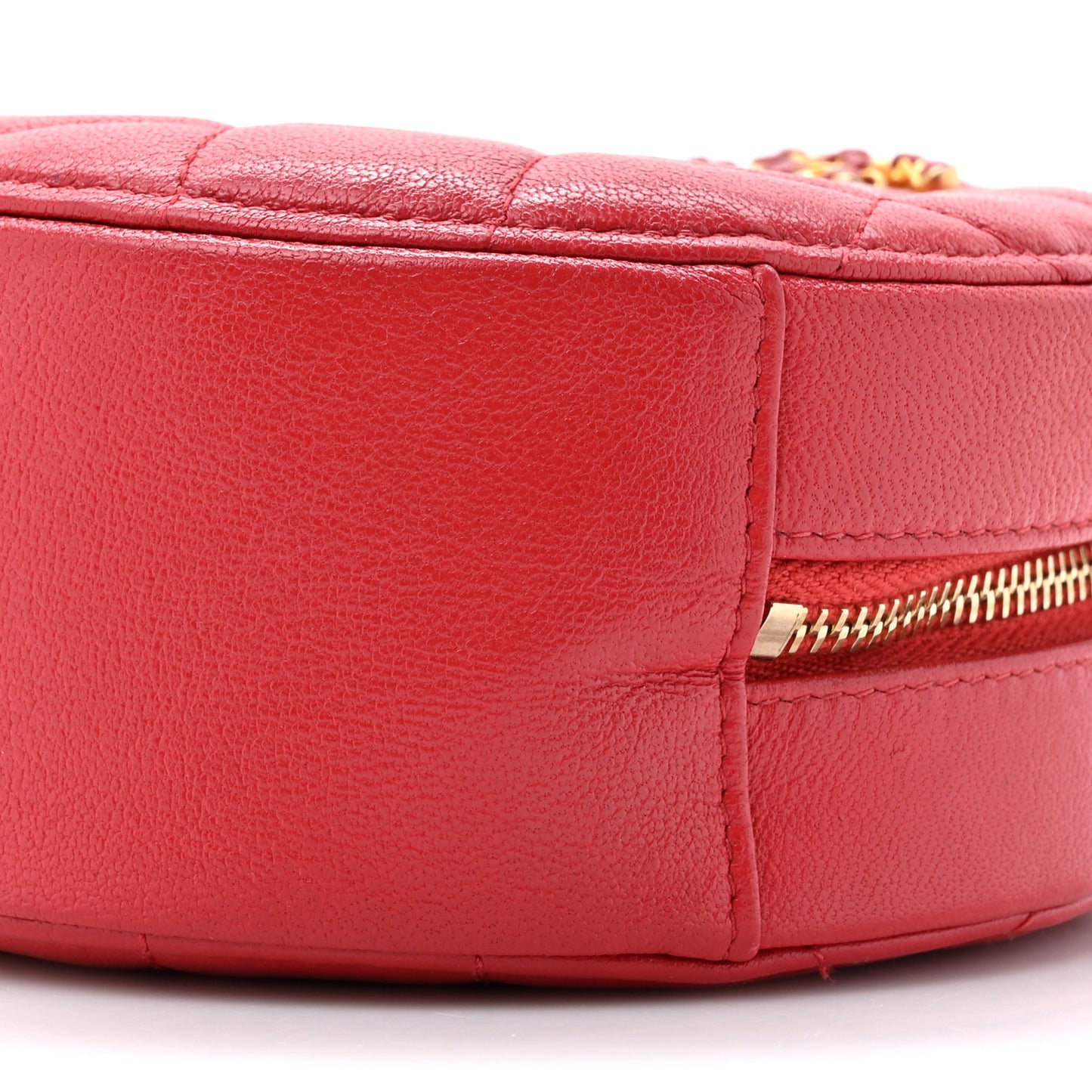 Goatskin Quilted Chanel 19 Round Clutch With Chain Red