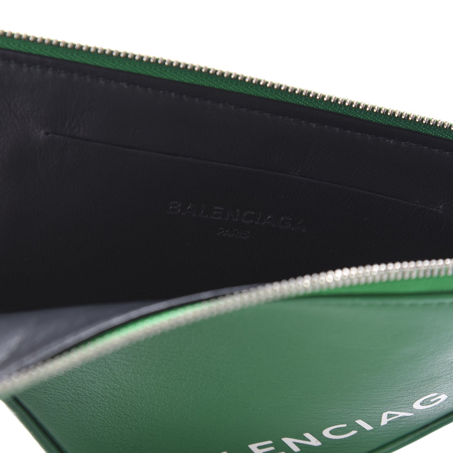 Shiny Day Calfskin Triangle Pouch S Vert Irlandais