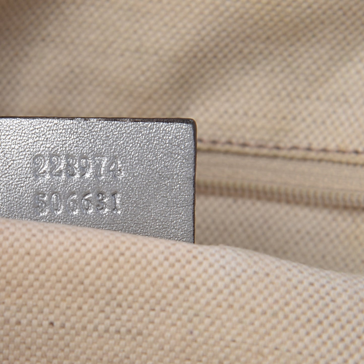Metallic Guccissima Medium Sukey Boston Silver