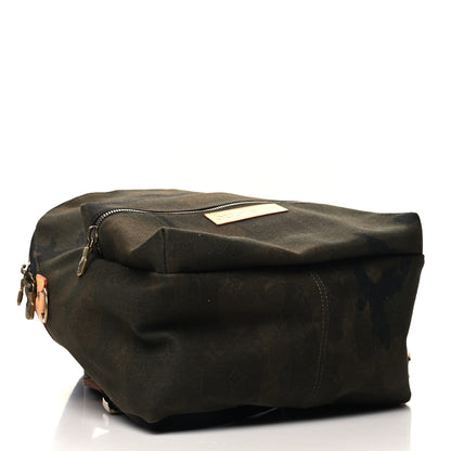 Louis Vuitton X SUPREME Canvas Camouflage Apollo Backpack 4 of 9