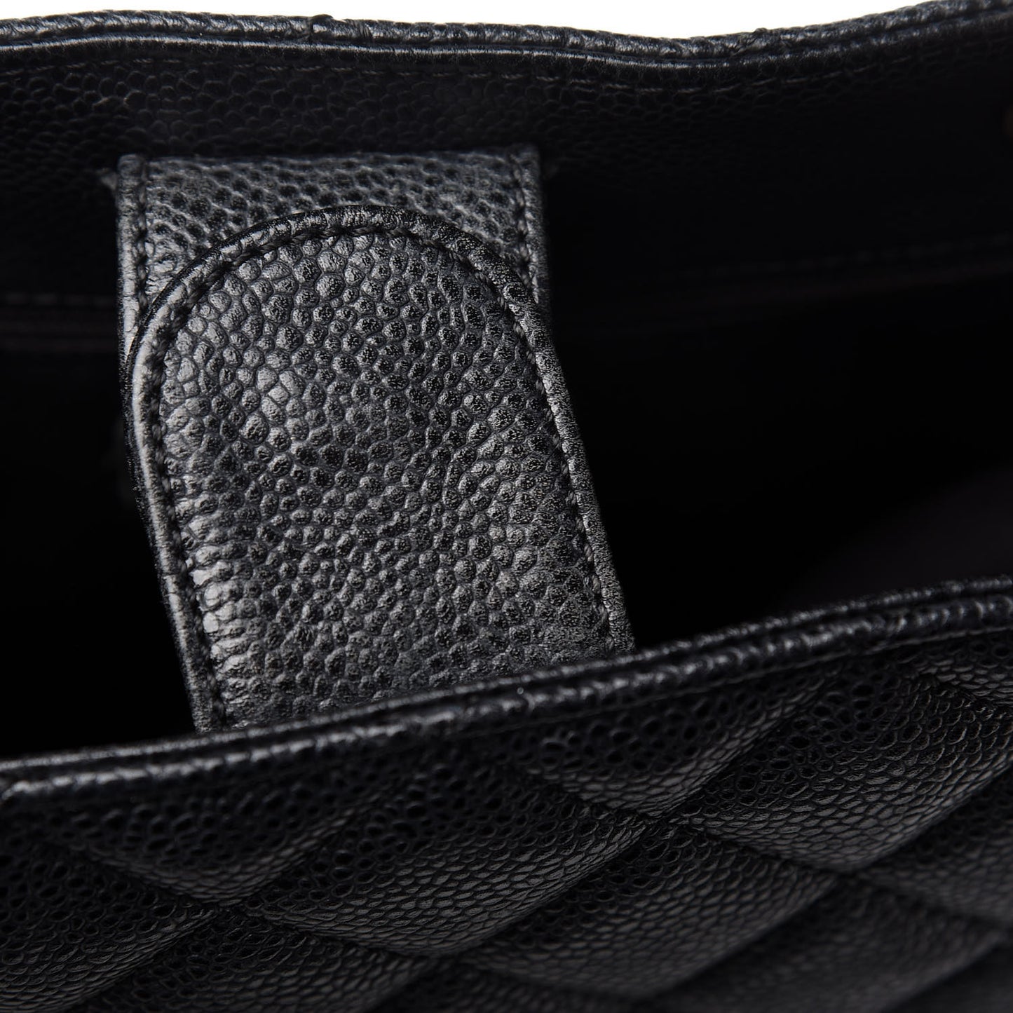 Caviar Quilted Petit Shopping Tote PST Black