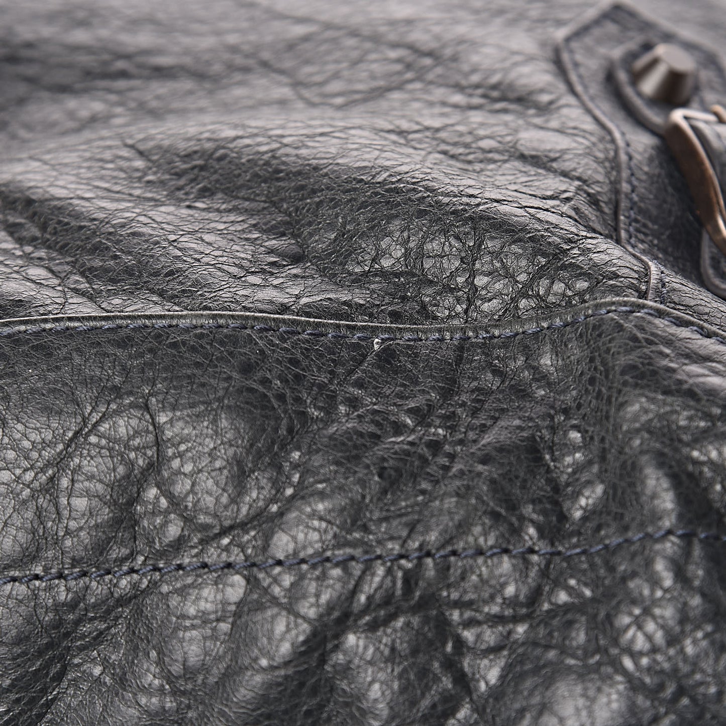 Agneau Classic Hardware Day Hobo Anthracite