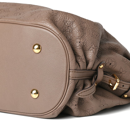 Louis Vuitton Mahina L Taupe 7 of 9