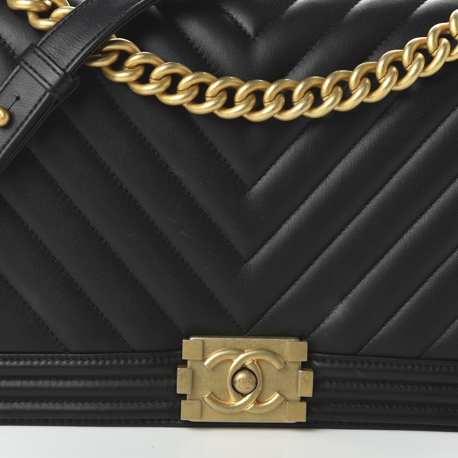 Chanel Lambskin Chevron Quilted Medium Boy Flap Black 10 of 10