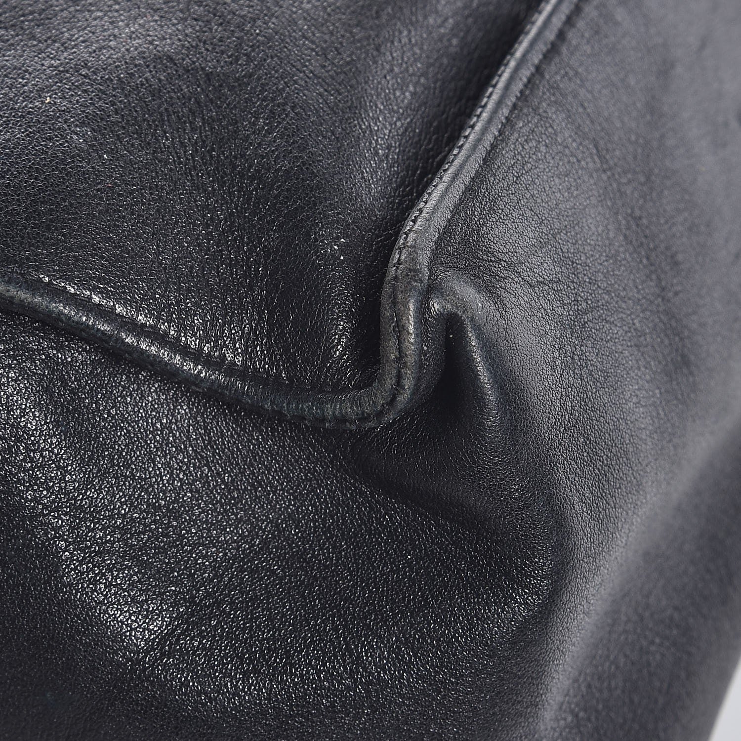 Chanel Calfskin CC Tote Black 26 of 27