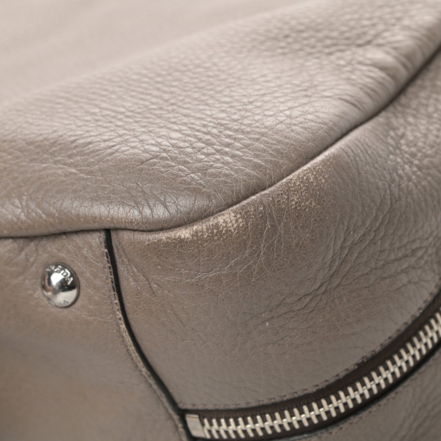 Vitello Daino Shoulder Bag Argilla