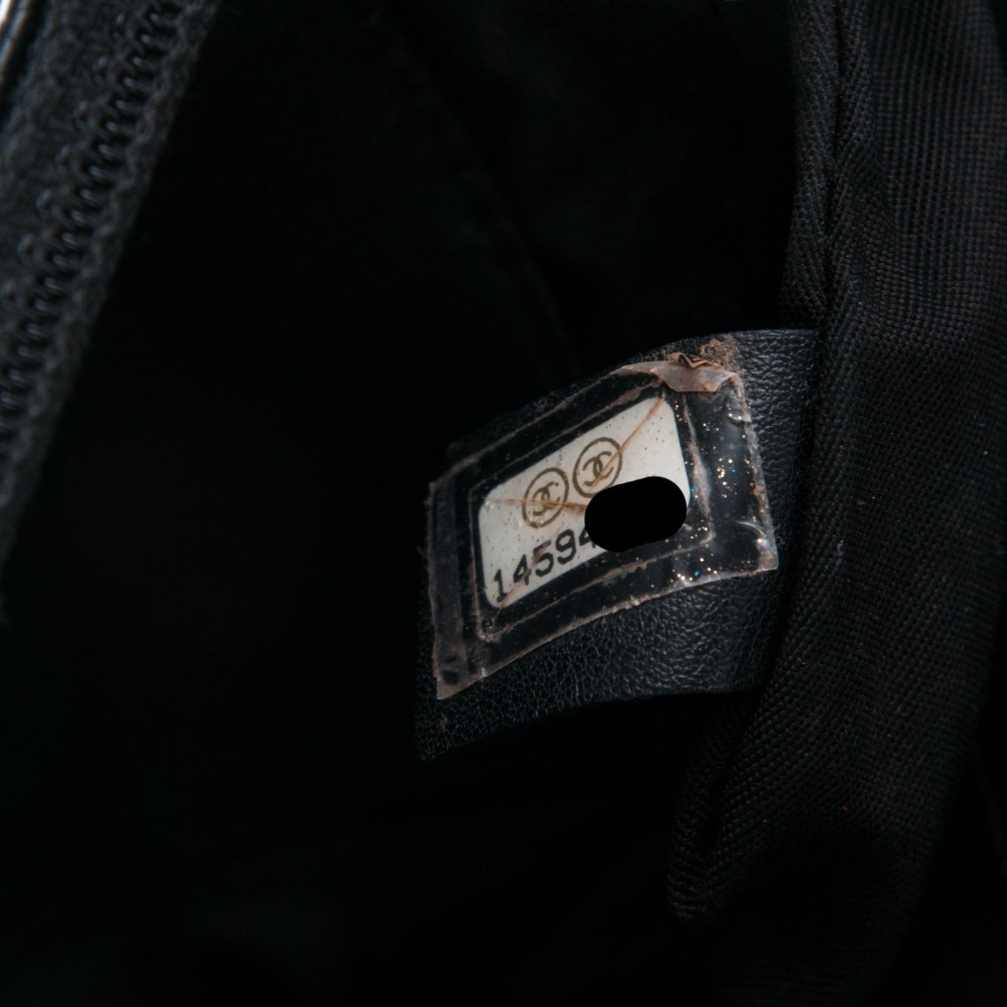 Caviar Half Moon Wallet On Chain WOC Black
