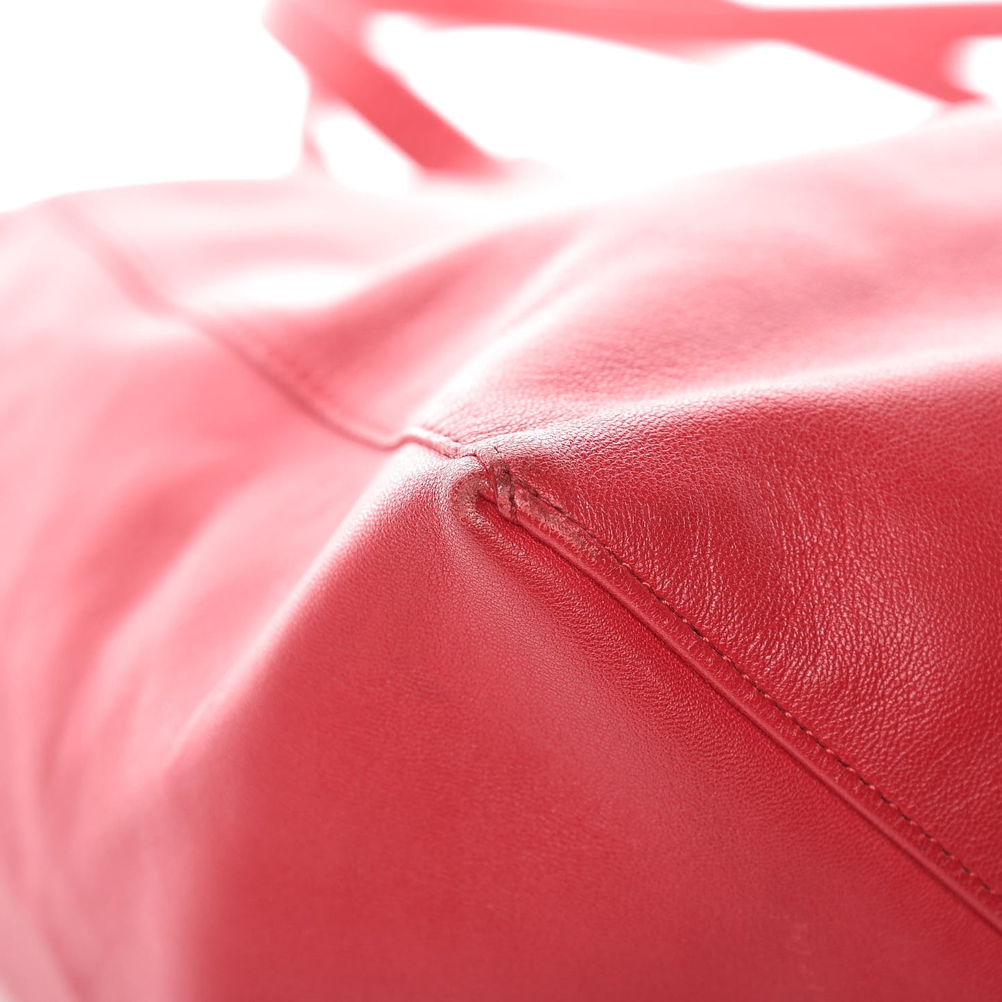 Lambskin Horizontal Cabas Red