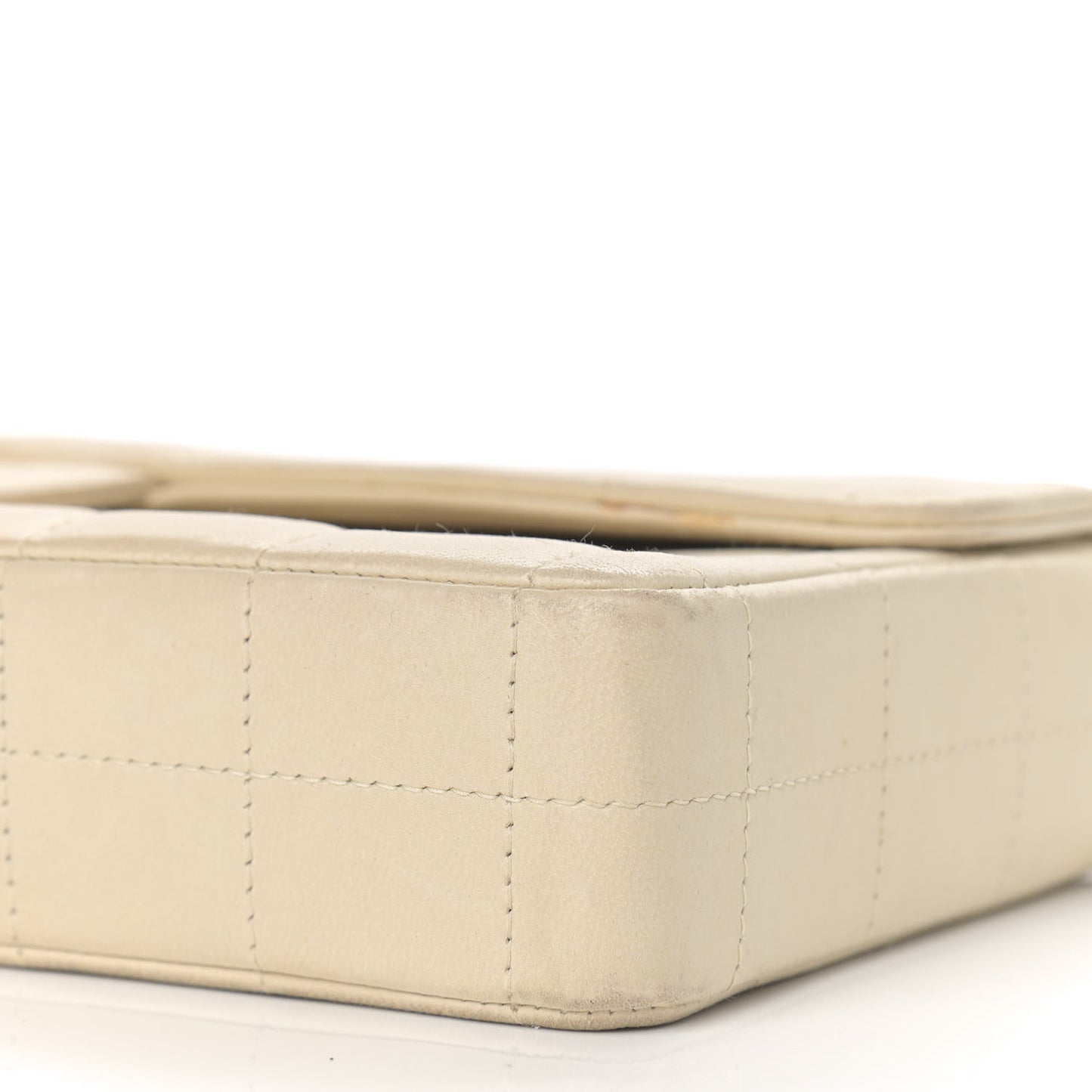 Lambskin East West Chocolate Bar Flap Ivory