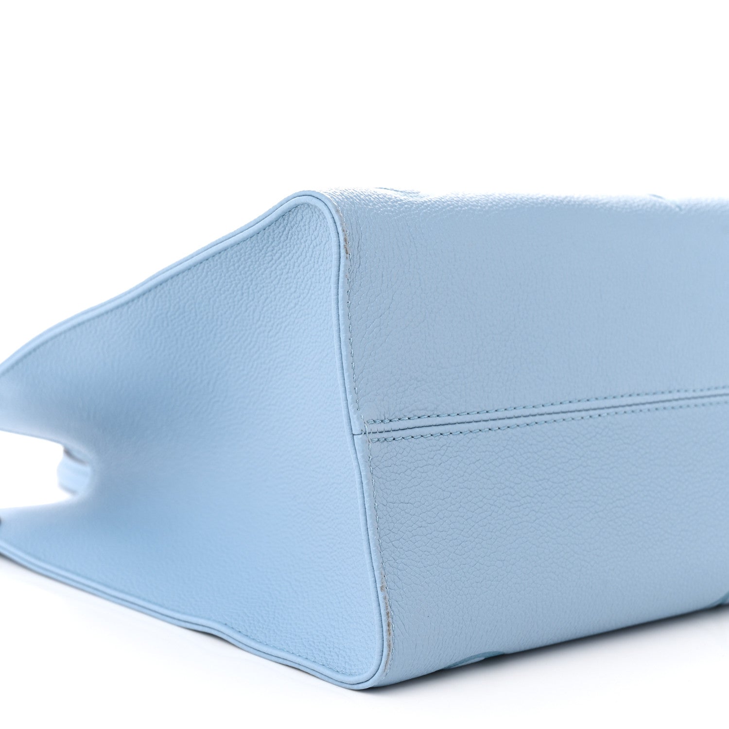 Louis Vuitton Empreinte Monogram Giant By The Pool Onthego MM Summer Blue 8 of 10