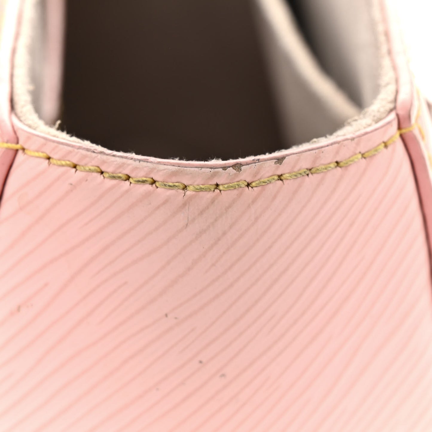 Epi Twist Shoulder Bag MM Rose Ballerine