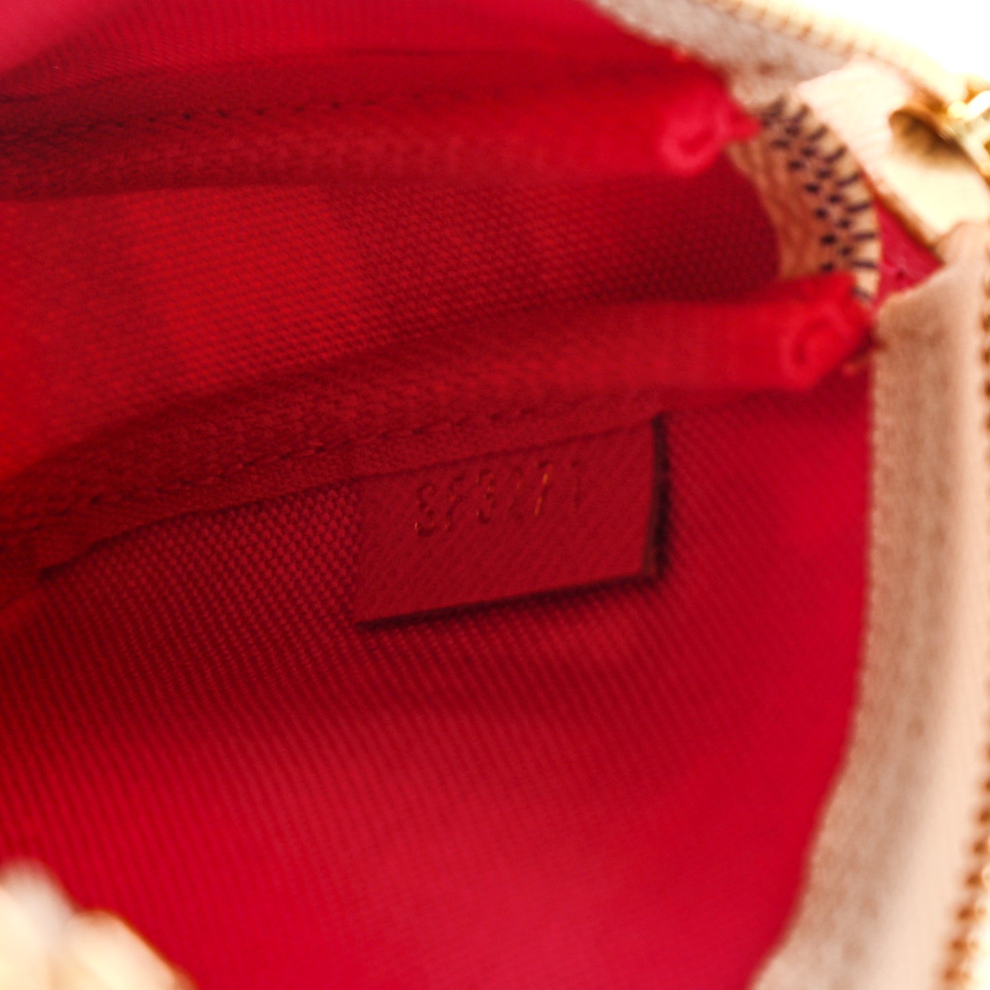 Damier Azur 2021 Christmas Animation Hollywood Mini Pochette Accessories Fuchsia