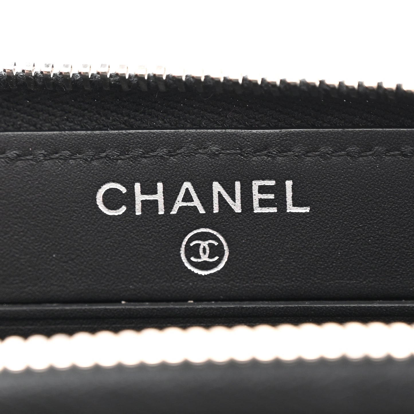 Caviar Quilted Medium Zip Around Wallet Black