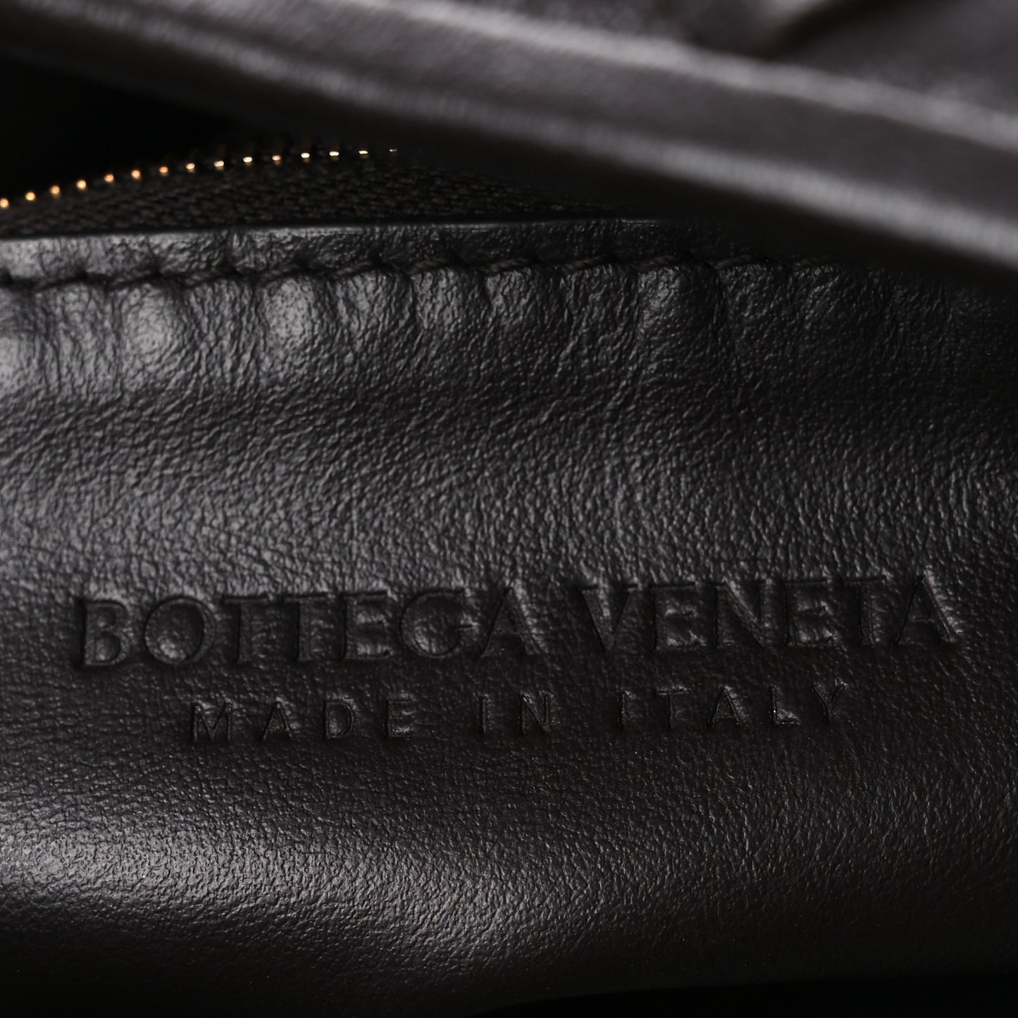 Calfskin Intrecciato Large Hop Ebano