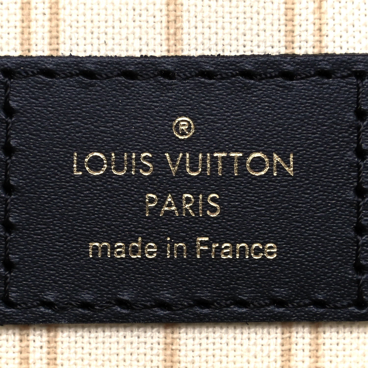 Louis Vuitton Monogram Giant Jungle Onthego GM Ivory 6 of 10