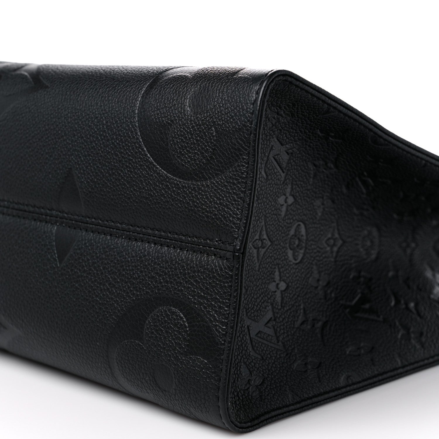 Louis Vuitton Empreinte Monogram Giant Onthego MM Black 8 of 9