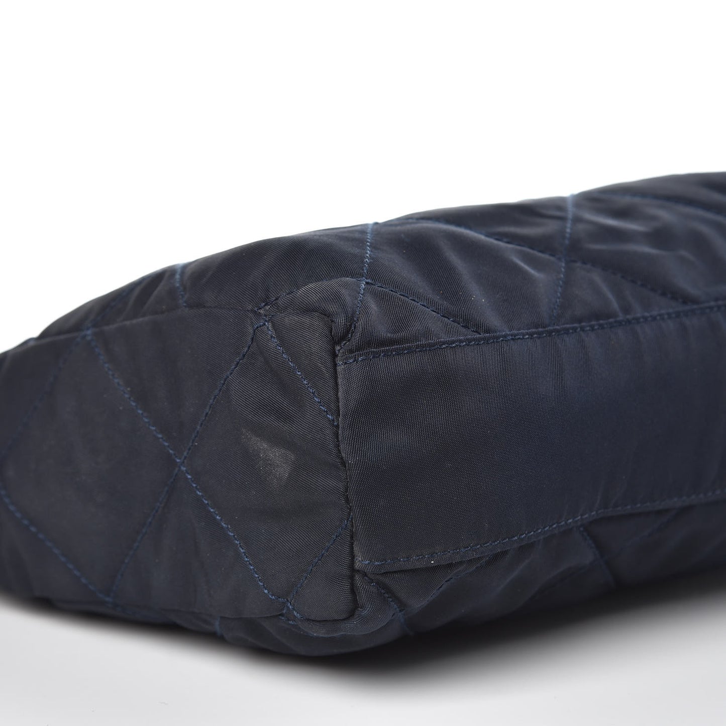 Nylon Tessuto Quilted Shoulder Bag Navy