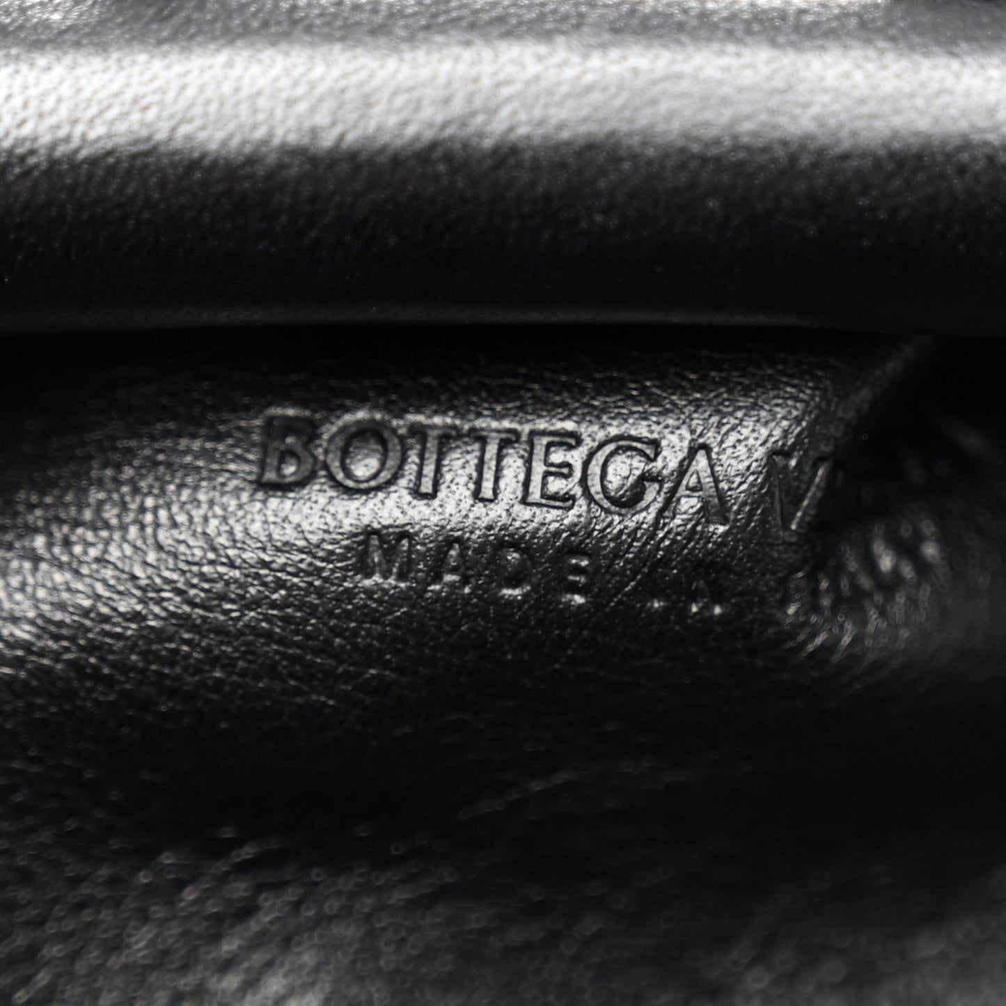 Butter Calfskin The Mini Pouch Black