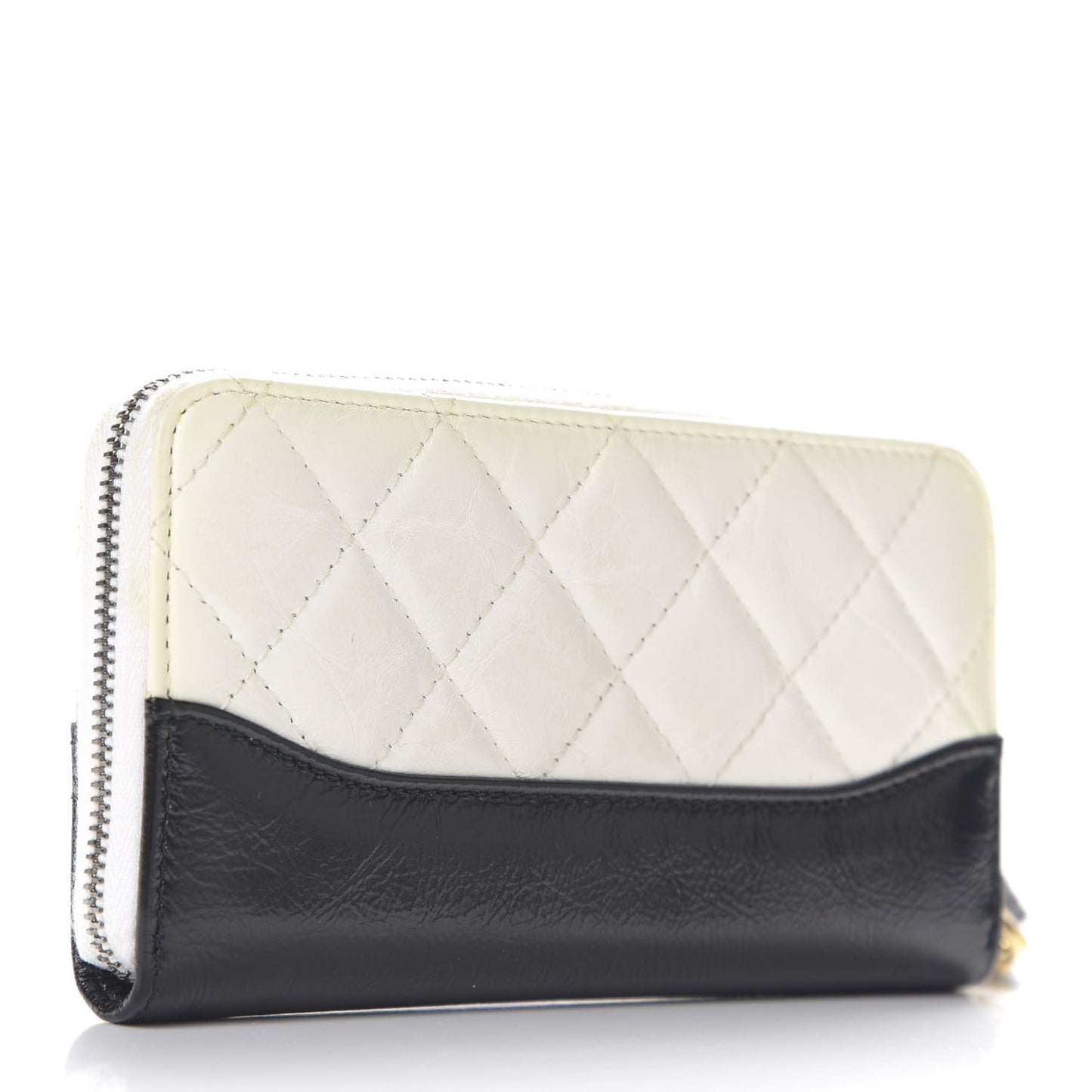 Aged Calfskin Quilted Small Gabrielle Zip Around Wallet White Black
