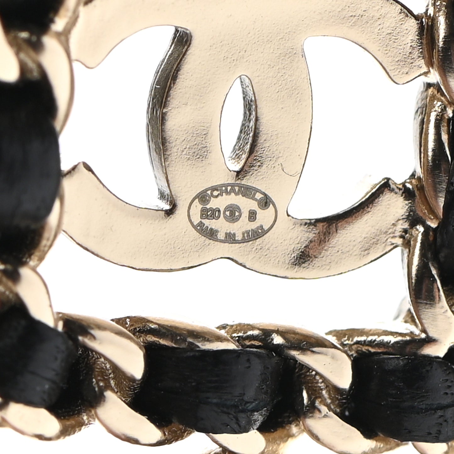 Lambskin Pearl Quilted Chain CC Perfume Bottle Brooch Gold