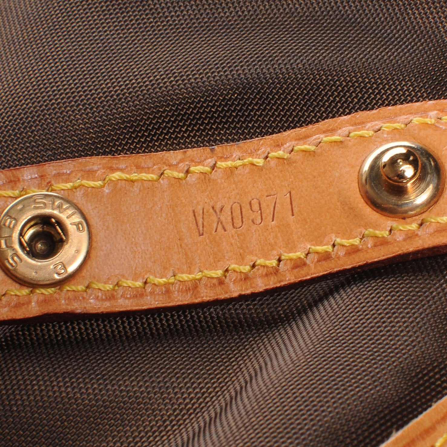 Louis Vuitton Monogram Garment Carrier 5 of 5