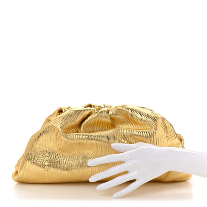 Bottega Veneta Metallic Bark Calfskin Embossed The Pouch Oversized Clutch Oro 2 of 10