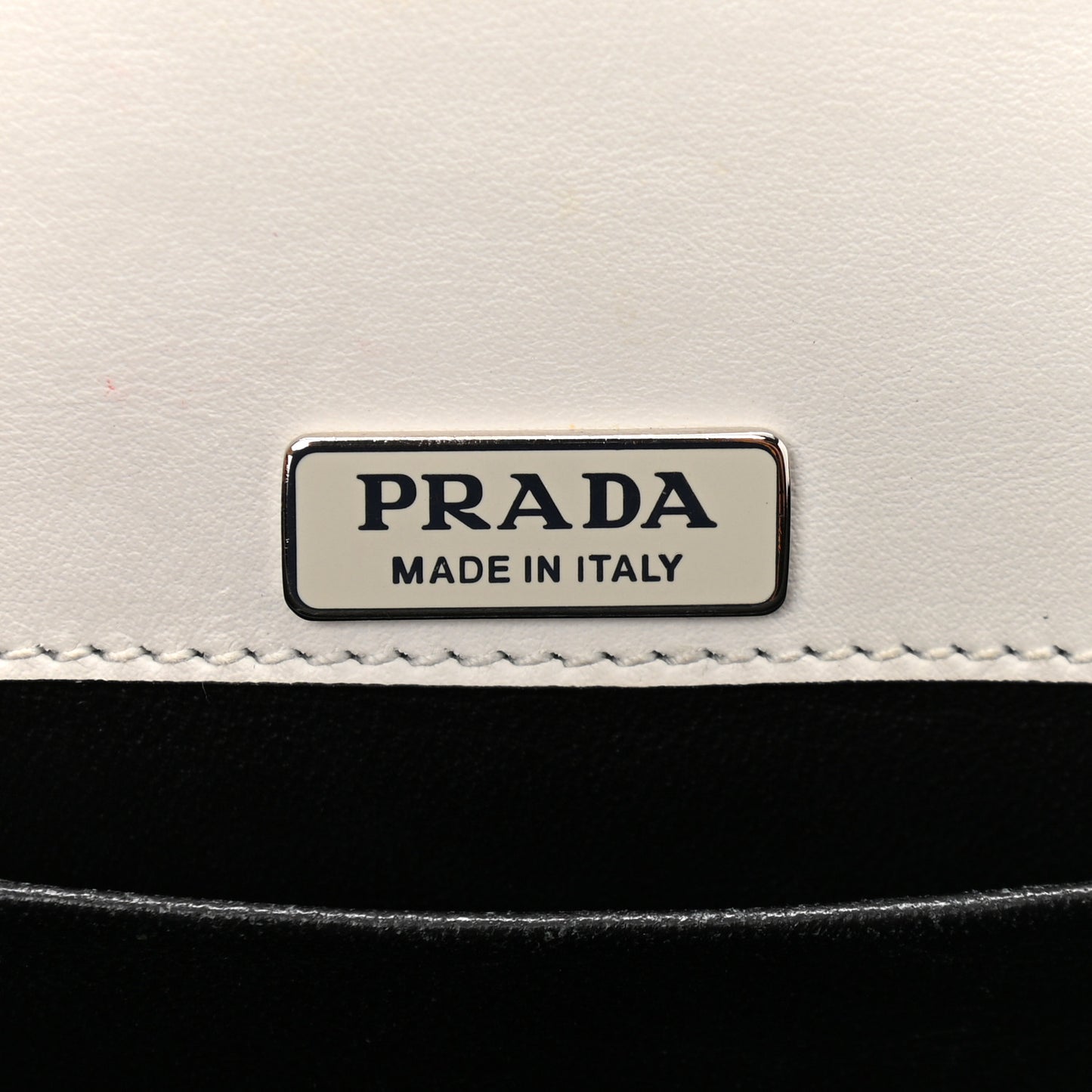 Crystal City Calf Saffiano Cahier Shoulder Bag Talco Black