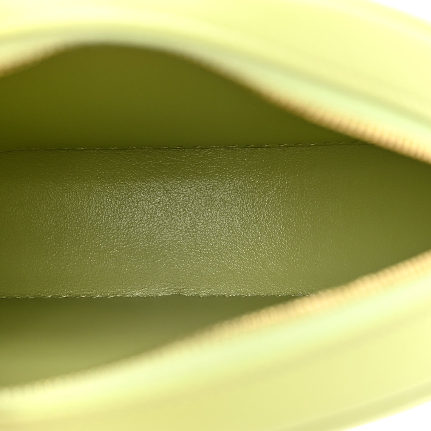 Smooth Calfskin Cuir Small Triomphe Oval Purse Crossbody Light Jade