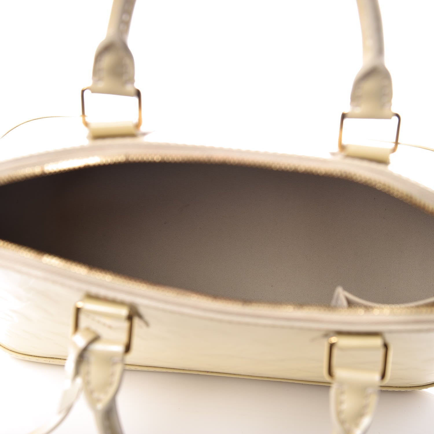 Louis Vuitton Vernis Alma PM Blanc Corail 7 of 15