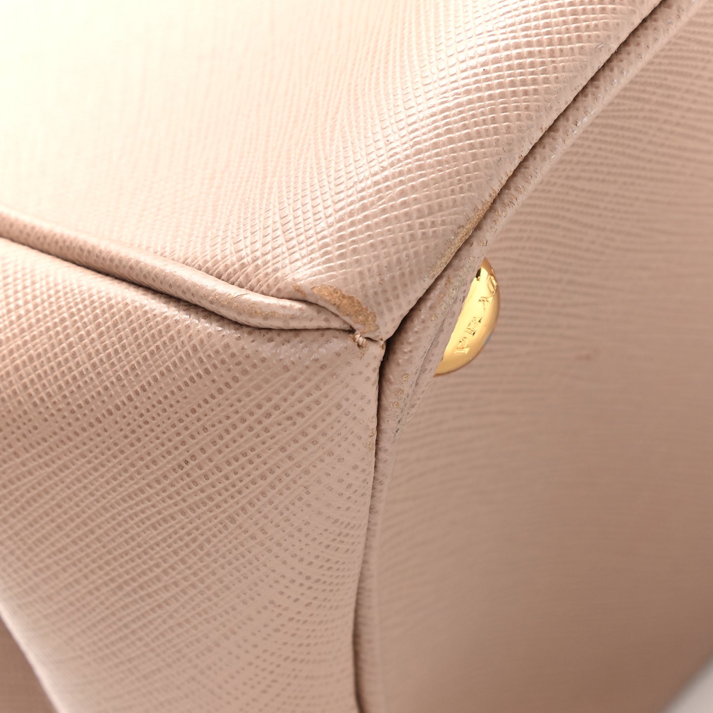Saffiano Medium Galleria Double Zip Tote Cammeo