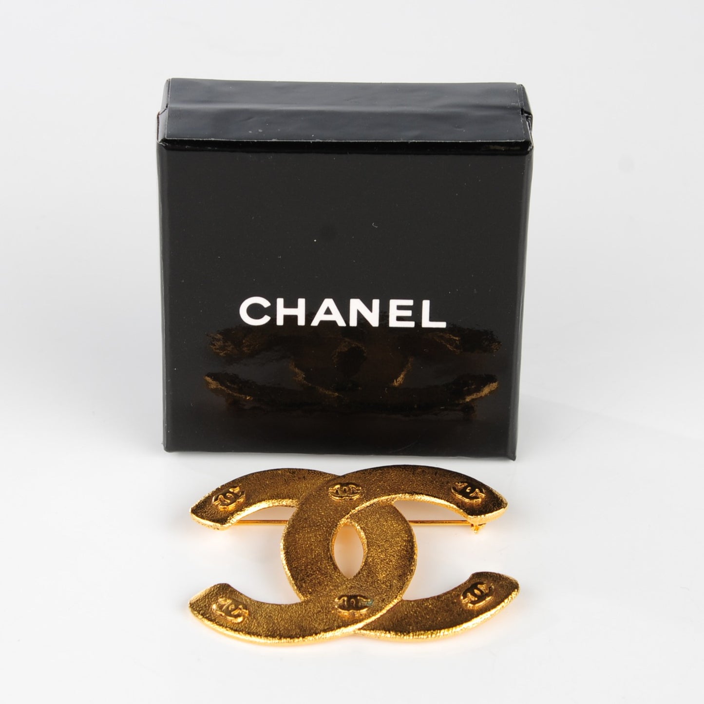 CC Brooch Gold