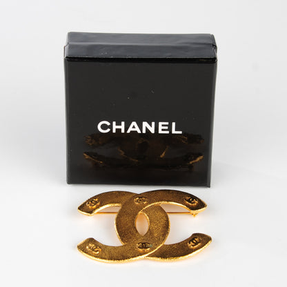 Chanel CC Brooch Gold 6 of 6