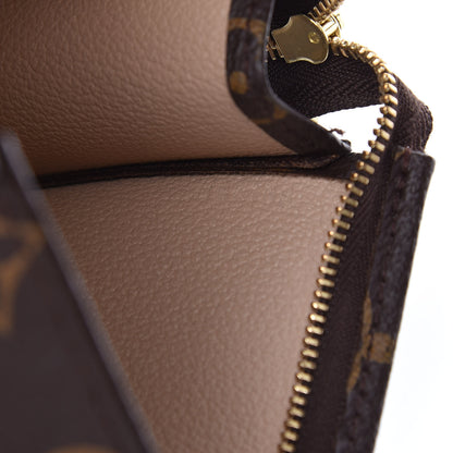 Louis Vuitton Monogram Toiletry Pouch 19 7 of 11