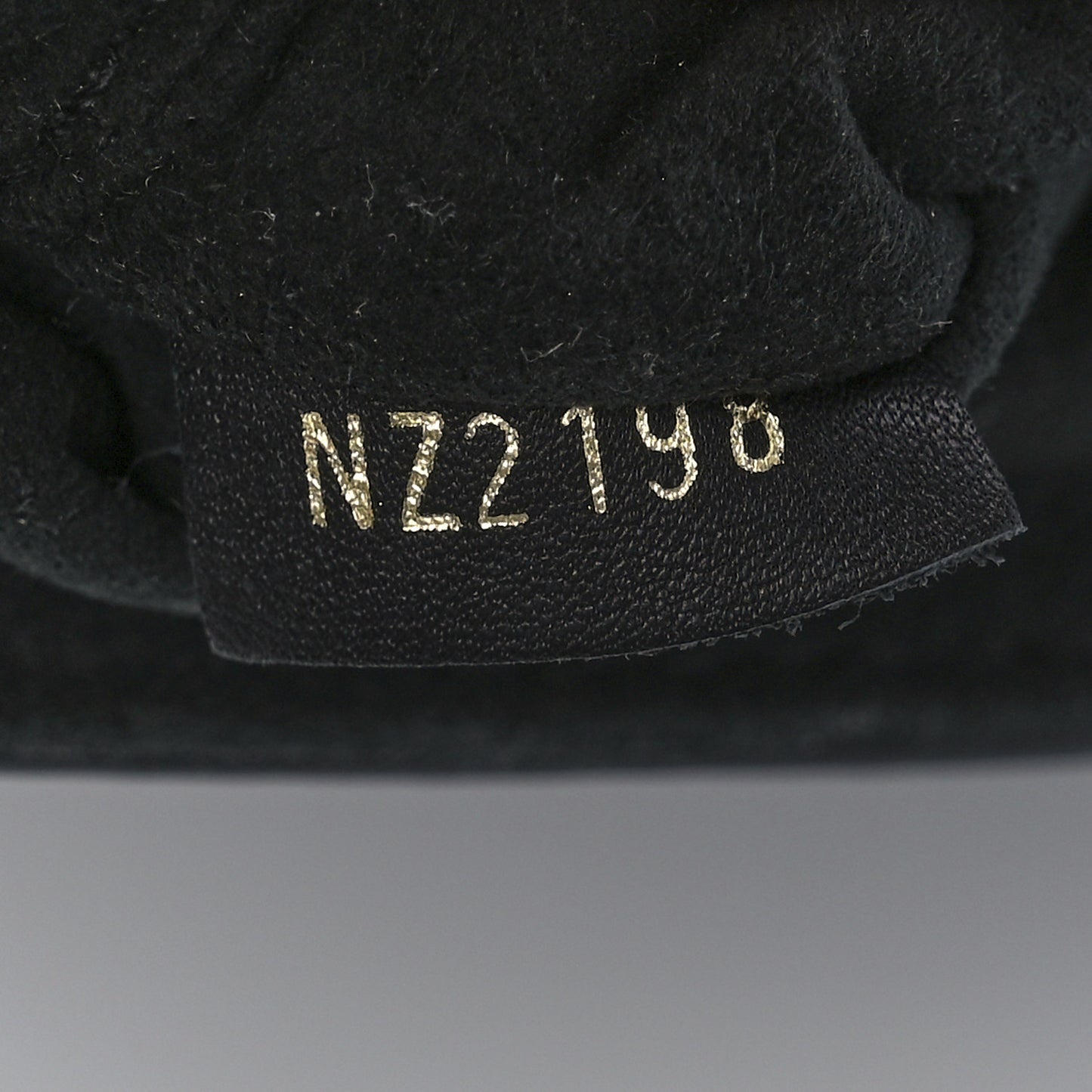 Calfskin Embroidered New Wave Chain MM Black