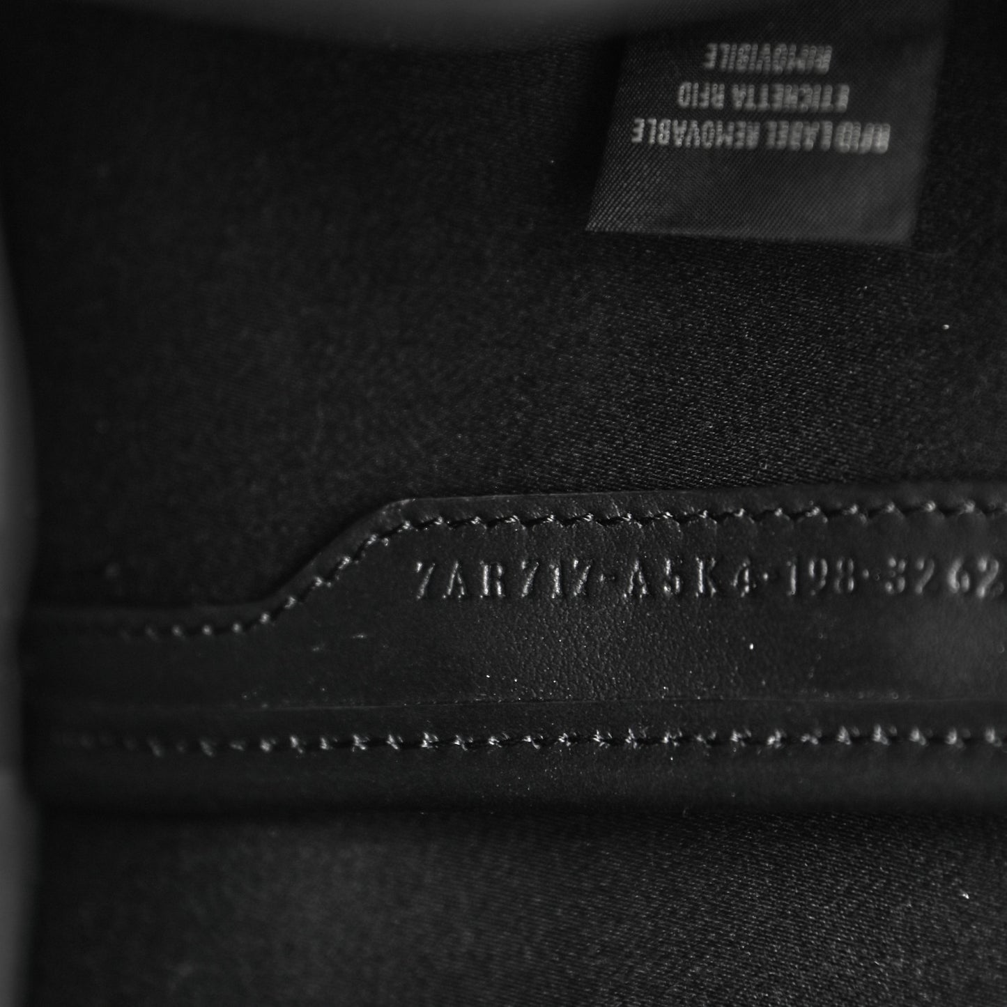 Glazed Fabric Vitello Century FF 1974 Stamp Patch Mini Peekaboo Defender Cover Mogano Panna Black