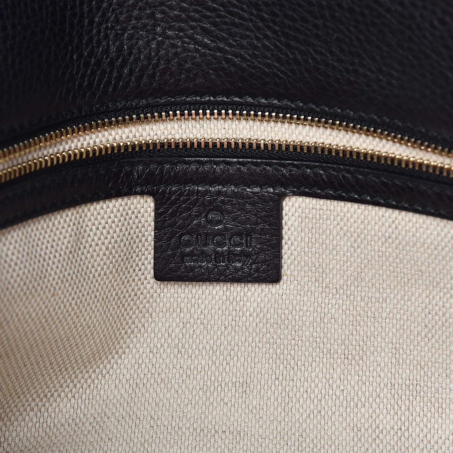 Gucci Pebbled Calfskin Medium Soho Clutch Black 6 of 12